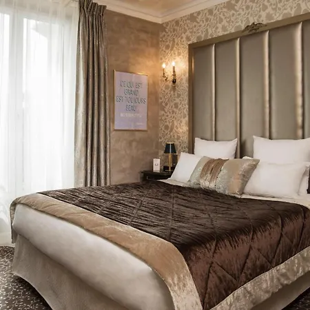 Hotel De L'empereur By Malone 3*