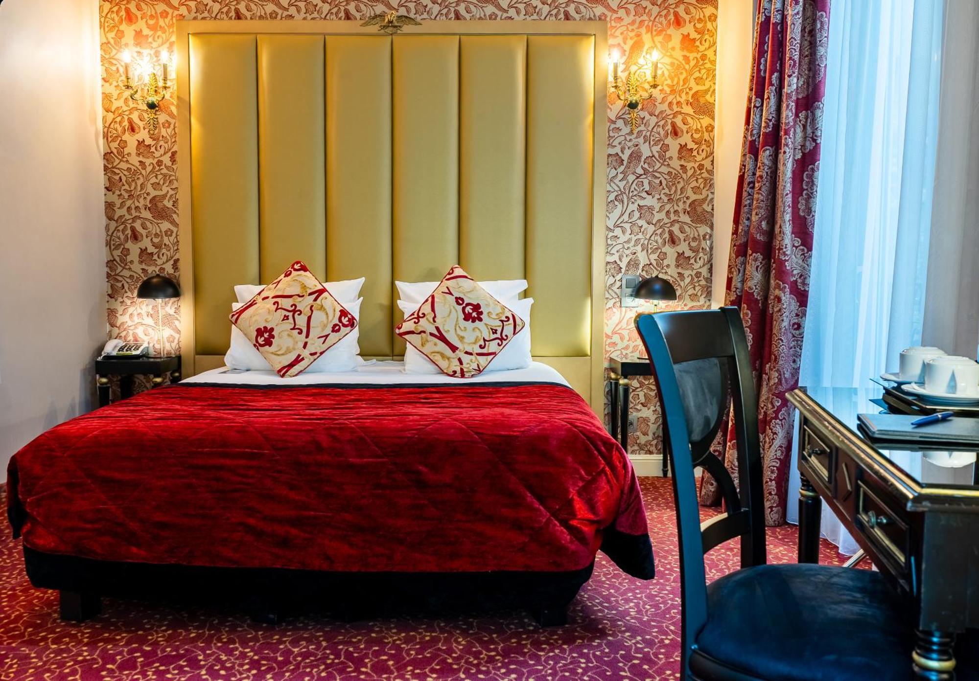 De L'empereur By Malone 3* Parigi