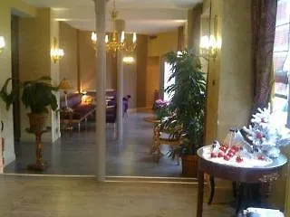 Hotel De L'empereur By Malone Parigi